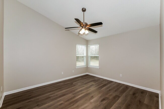 Building Photo - 11628 High Grass Dr