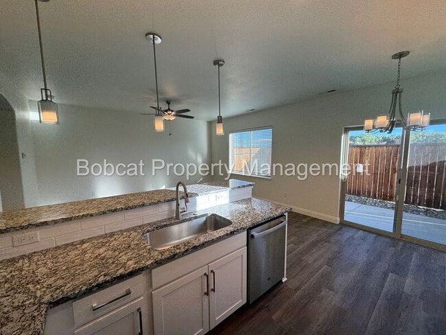 Building Photo - 1237 Correlli Ct