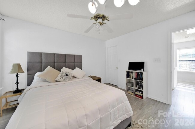 Building Photo - 10541 Haddington Dr