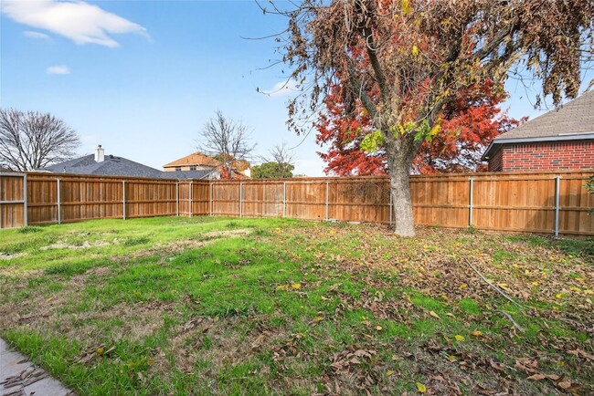 Building Photo - 1617 Briargrove Dr