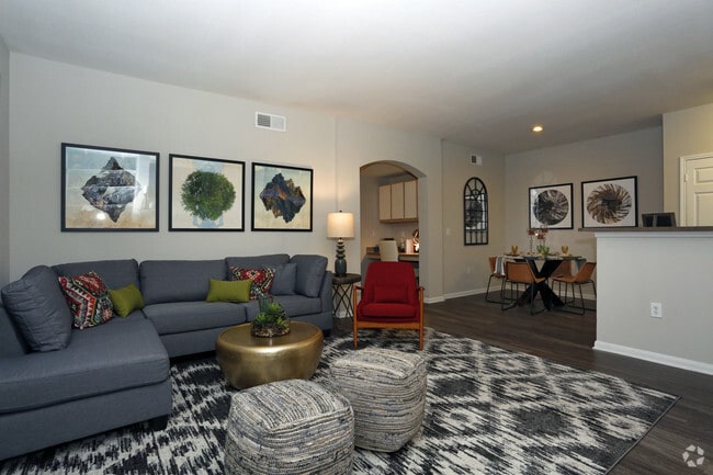 1087SF_Two Bedroom_Living Area - Saddle Creek And The Cove