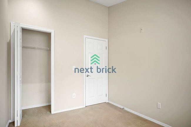 Building Photo - Townhome Available for Rent in Bothell!