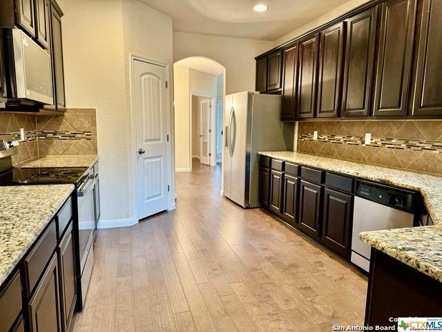 Building Photo - 894 Mayberry Mill