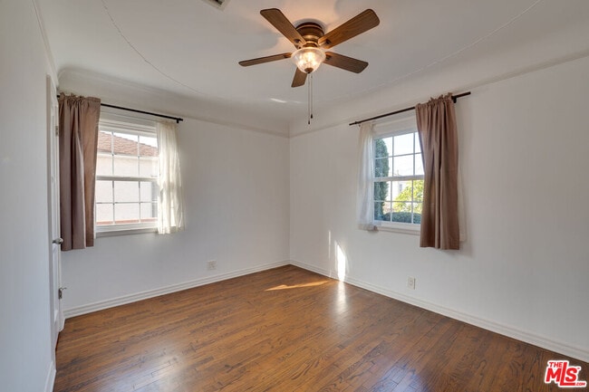 Building Photo - 6408 W 82nd St