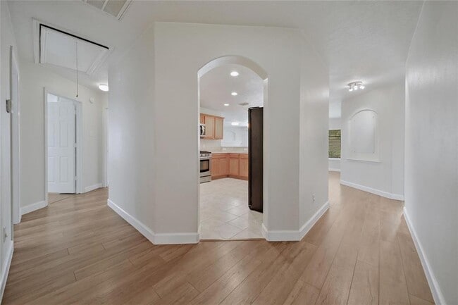 Building Photo - 19247 N Piper Grove Dr