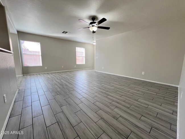 Building Photo - 28516 N Epidote Dr