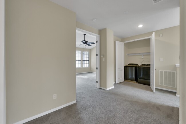 Building Photo - 14557 San Pietro Dr