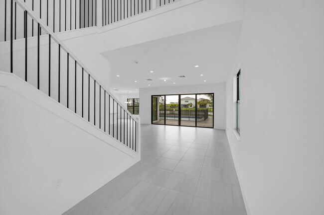 Building Photo - 10040 Stockrun Dr