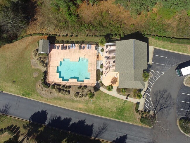 Building Photo - 220 Campus Dr