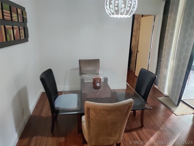 Building Photo - 2852 Carambola Cir S