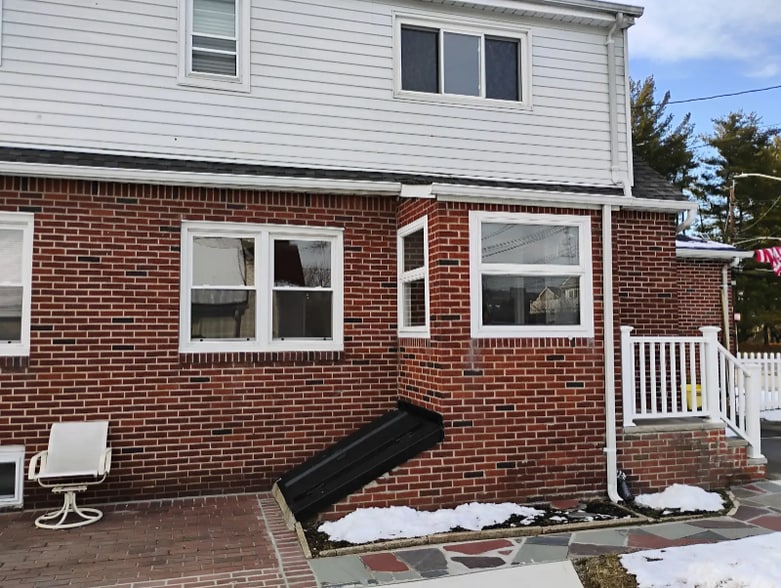 Building Photo - 276 Paterson Ave