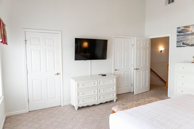 Building Photo - Stunning Beachfront 3-Bedroom Townhome!