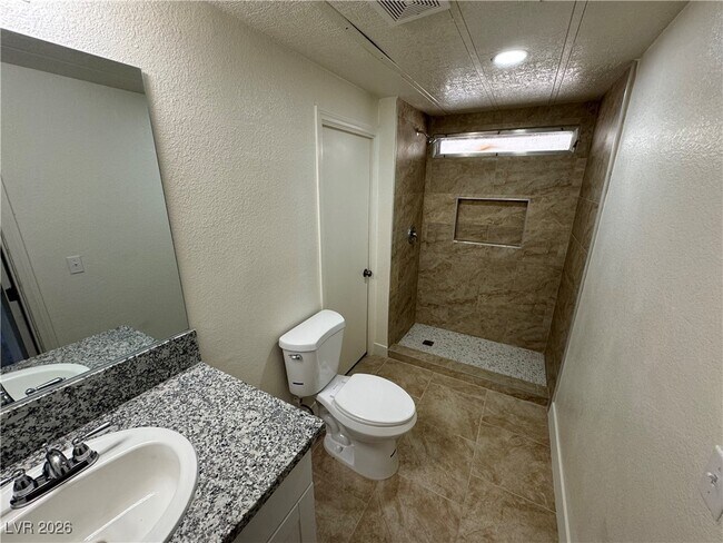 Building Photo - 2891 Lassen Ct