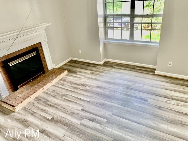 Building Photo - 2383 Austin Dr