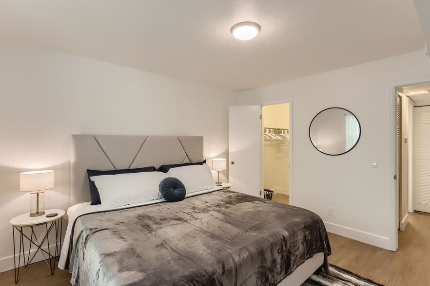 Building Photo - 3250 O'Neal Cir