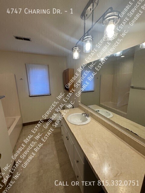 Building Photo - 4747 Charing Dr