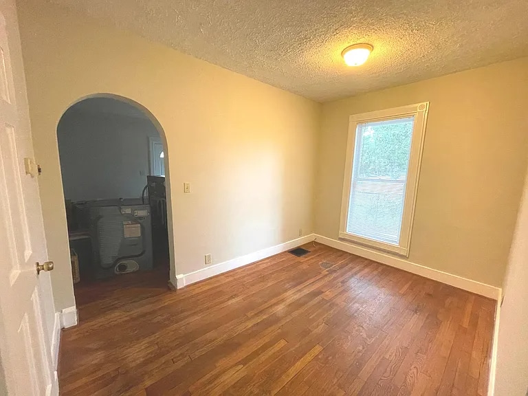 Building Photo - 3587 Midway Rd