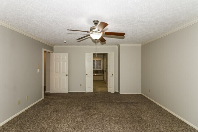 Building Photo - 5111 Natural Bridge Dr