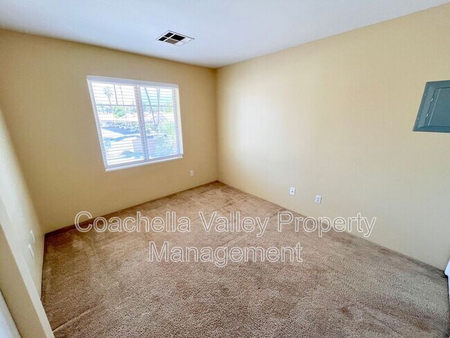 Building Photo - 73692 Santa Rosa Way