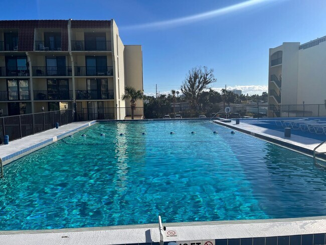Building Photo - Amazing Ocean View from Pool or Jacuzzi - ...