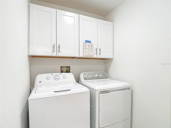 Building Photo - 6050 Acara Ln