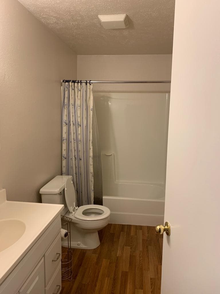 Bathroom - 1712 E Cataldo Ave