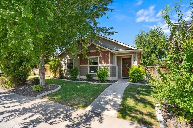 Building Photo - 2965 N LeBlanc Way