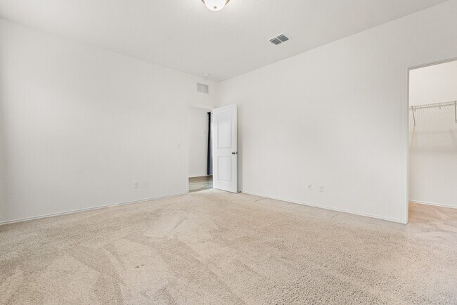 Building Photo - 5234 Winding Strm