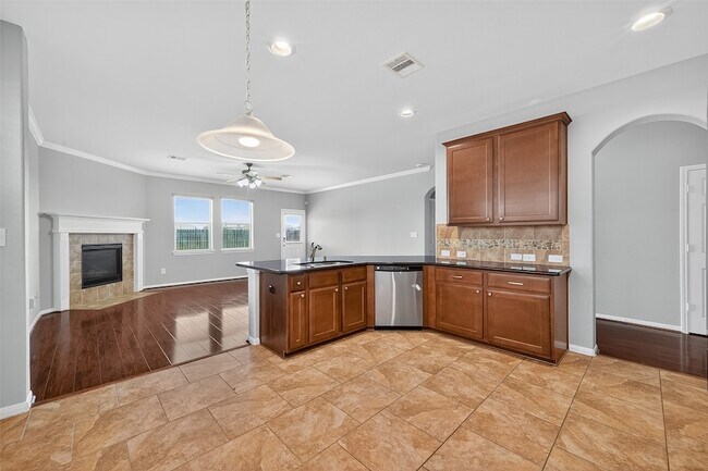 Building Photo - 20718 Bandrock Terrace