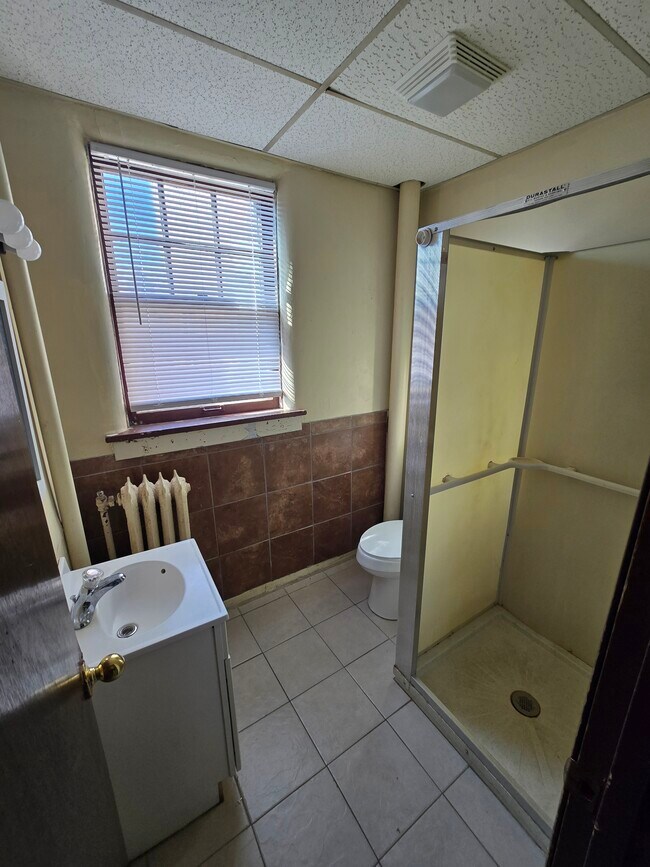 Building Photo - 191 N Prairie St