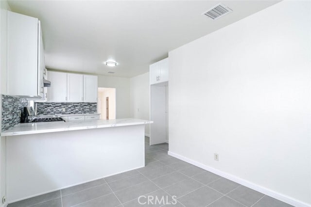 Building Photo - 818 E Windsor Rd