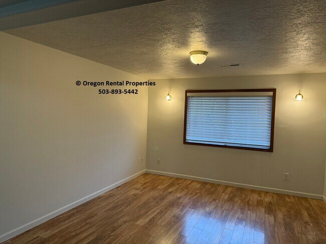 Building Photo - 12802 SE Main St