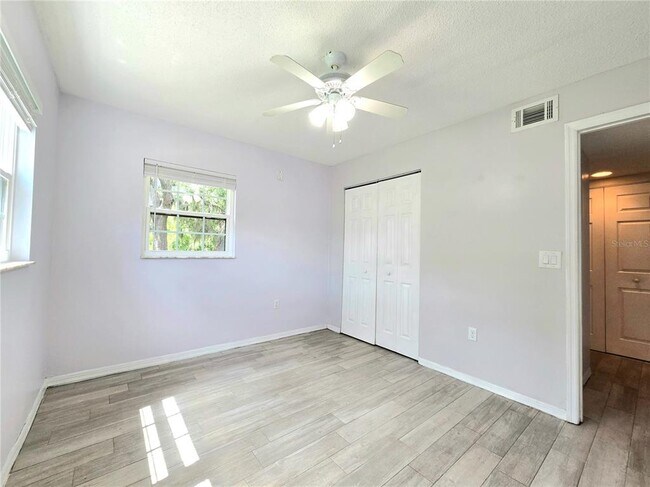 Building Photo - 12900 Vonn Rd