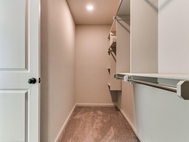 Building Photo - 3bed/2bath Home Available in the Heart of Newcastle!