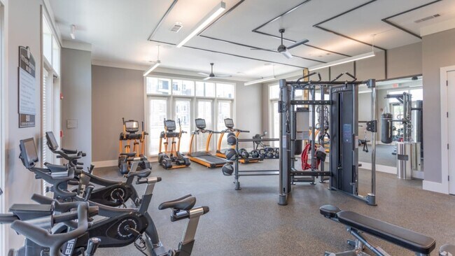 Building Photo - 215 Columns way