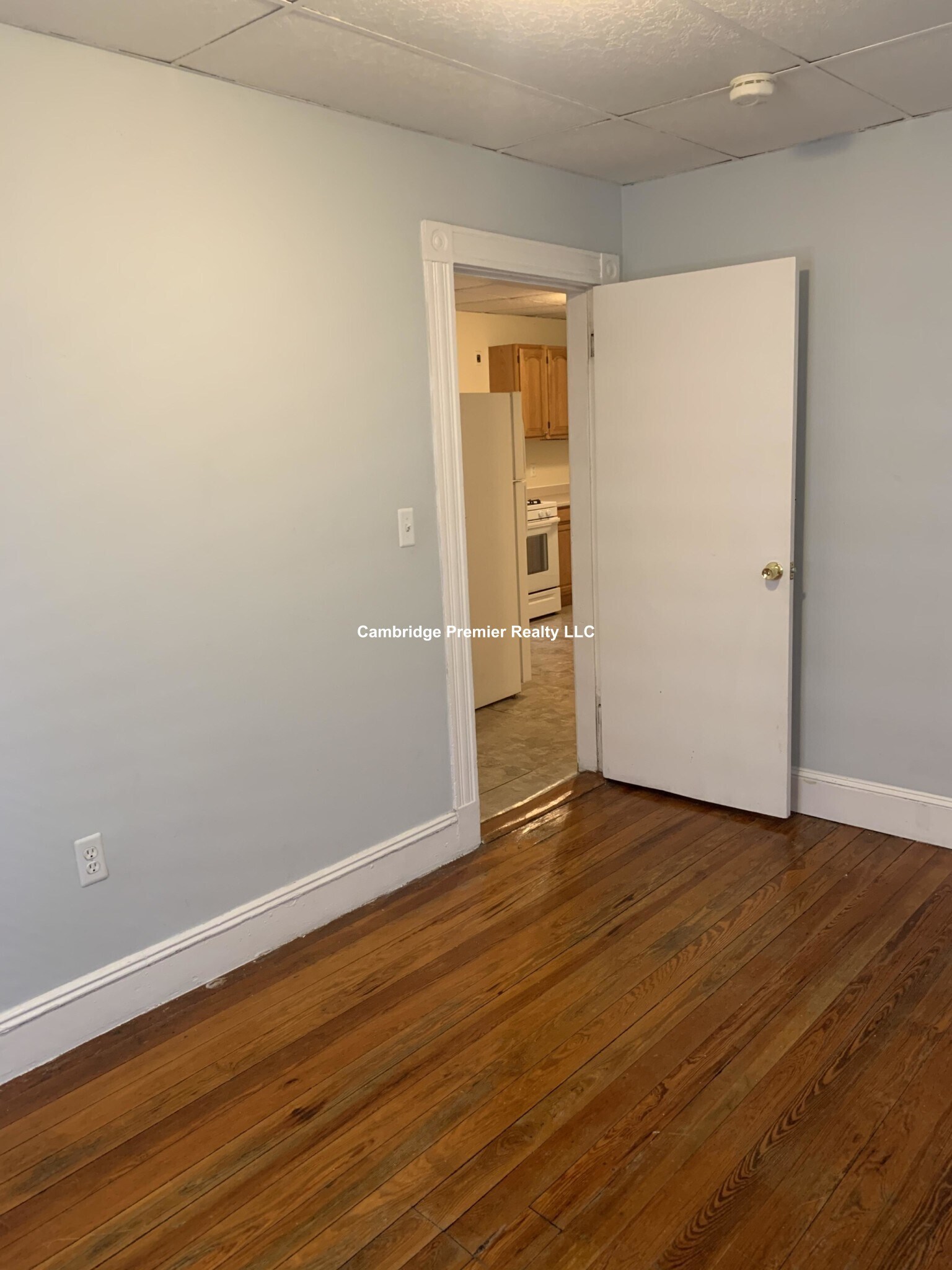 Building Photo - 130 Talbot Ave