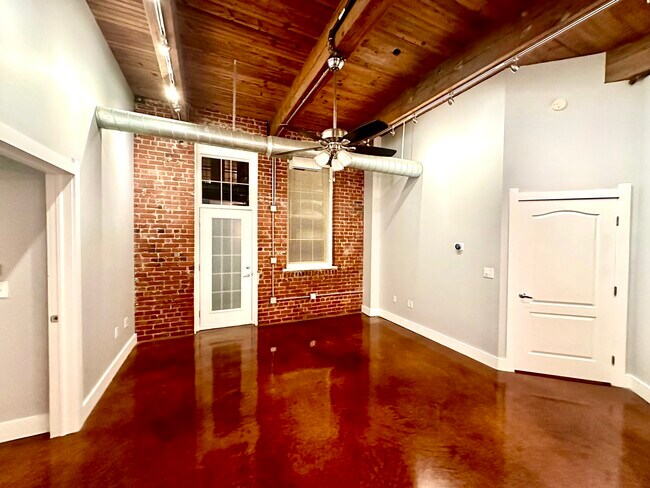 Move in ready! - 55 S Harding St