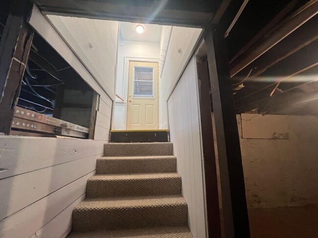 Building Photo - Click the “Apply Now” button or email wapmrentals@gmail.com for a prompt response.