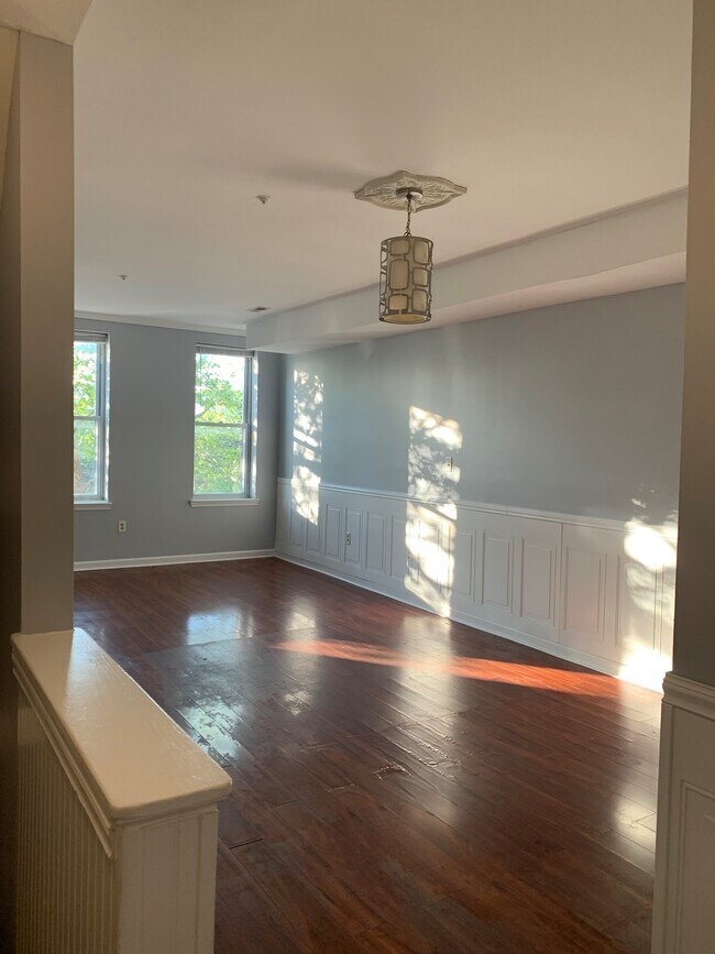 Living Room - 523 Mosher St