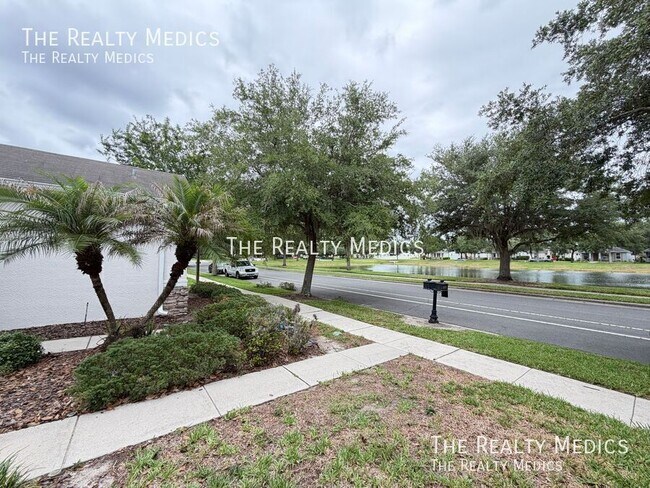 Building Photo - 2411 Grasmere View Pkwy N