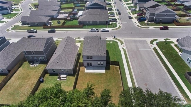 Building Photo - 6500 Routenburn St