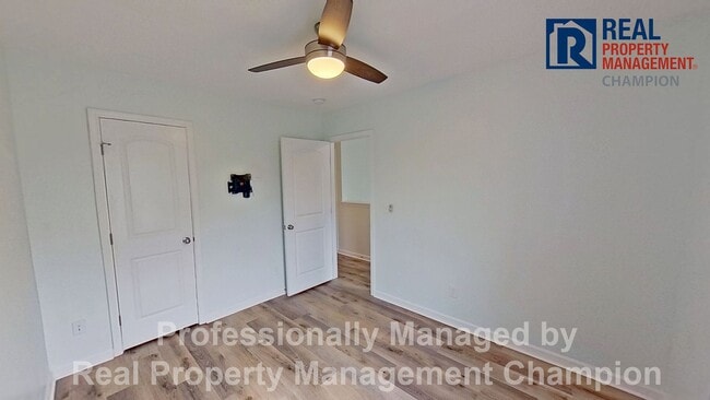 Building Photo - Spacious 3-Story Townhome in the Heart of Carolina Beach — Backs to State Park