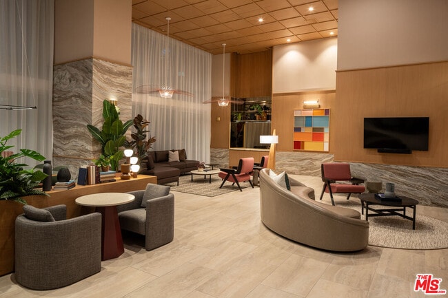 Building Photo - 230 W Olympic Blvd