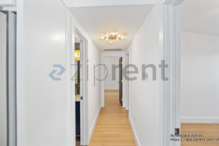 Building Photo - 28023 Tampa Ave