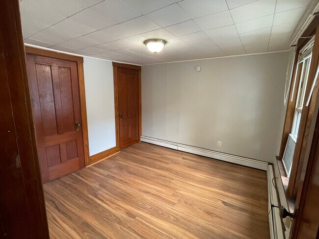 Building Photo - 135 Penobscot St