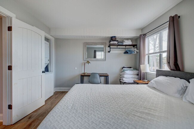 Building Photo - 4750 Seahawk Ct