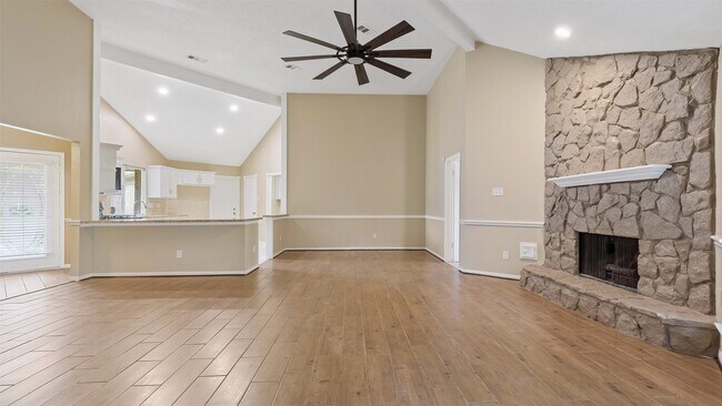 Building Photo - 22503 Holly Branch Dr