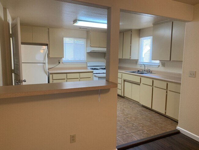 Building Photo - 3 bed / 2 ba house - Yuba City