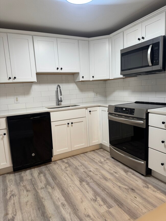 Building Photo - 153 Milk St