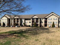 Building Photo - 533 Harts Cove Way